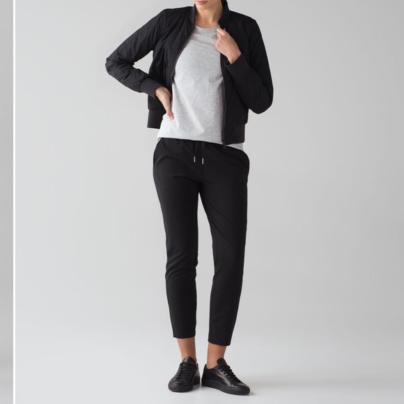 Lululemon On The Fly Pant Black - Picture 1 of 10